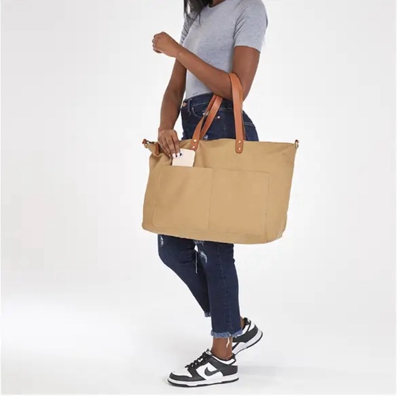 Erin Condren Weekender Tote - Picture 1 of 2